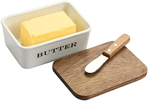 צלחת חמאה אוורוסית - מיכל חמאה יפה של מטבח בית חווה עם מכסה עץ וסכין