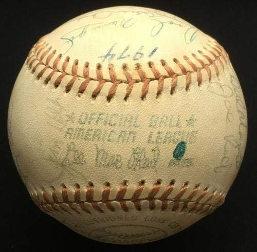 1974 קבוצת הסדרה העולמית של אוקלנד א 'חתמה על בייסבול 31 רג'י ג'קסון ג'קסא - כדורי בייסבול חתימה