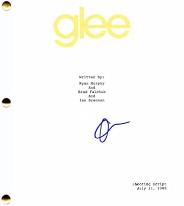 דארן קריס החתום על חתימה של Glee תסריט טייס מלא - משותף לכוכב: מתיו מוריסון, כריס קולפר, ג'יין לינץ ', קורי מונטית,