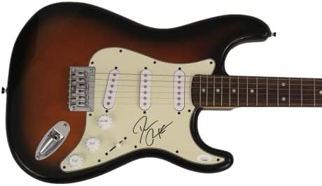 דריוס רוקר חתם על חתימה בגודל מלא פנדר סטראטוקסטר גיטרה חשמלית עם ג 'יימס ספנס ג' יי. אס. איי אימות-מוזיקת קאנטרי