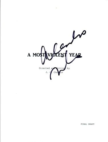 אלסנדרו ניבולה חתמה על חתימה על חתימה על תסריט סרטים אלים ביותר של COA VD