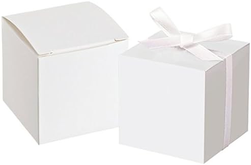 Awtlife 50 pcs קופסת טובה לבנה עם 50 סרט לחתונה לעיצוב מסיבות לחתונה 2 אינץ 'קופסאות מתנה ממתקים מרובעים